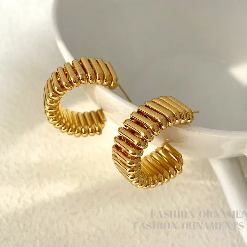 Luxe Elegance - 925 Silver Gold-Plated Hoop Earrings