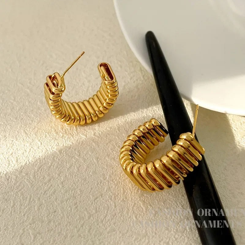 Luxe Elegance - 925 Silver Gold-Plated Hoop Earrings